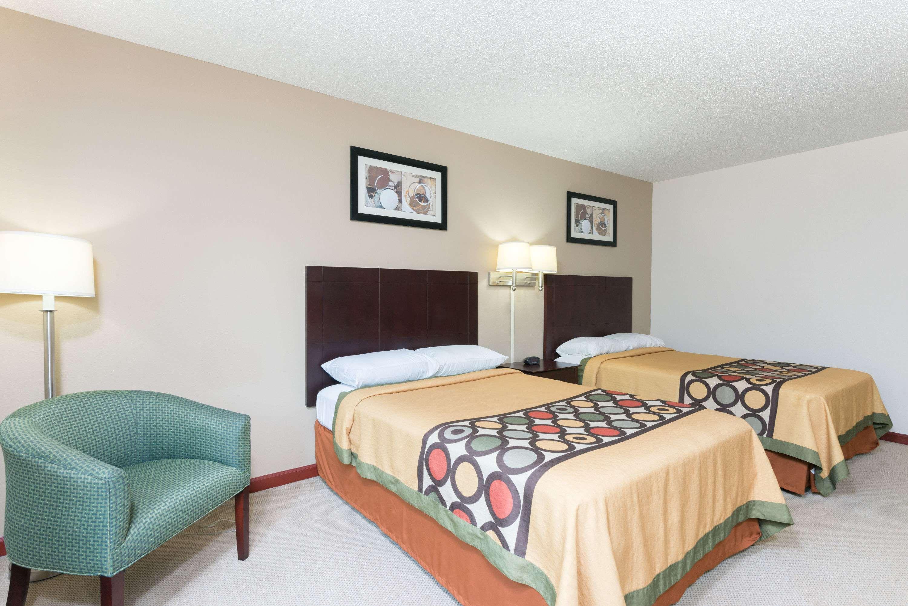 Super 8 By Wyndham Beaver Falls